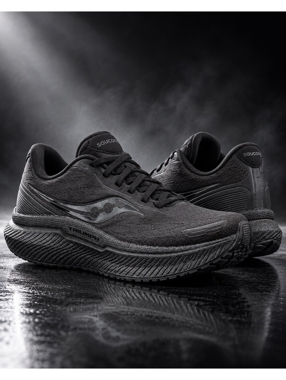 Saucony Triumph 19 Women’s 9 Triple Black Running Shoes S10678-14 NWOB